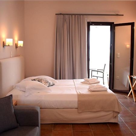 Trizonia Bay Hotel المظهر الخارجي الصورة