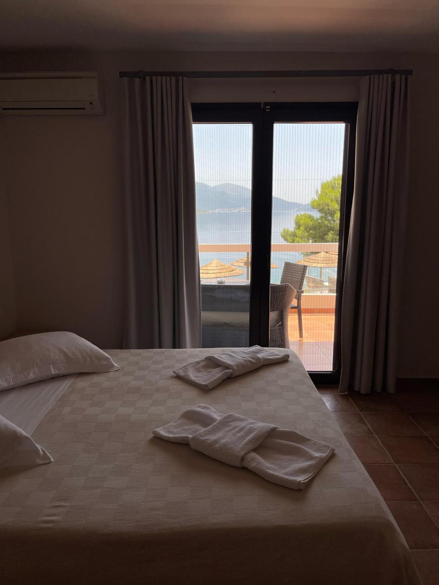 Trizonia Bay Hotel المظهر الخارجي الصورة