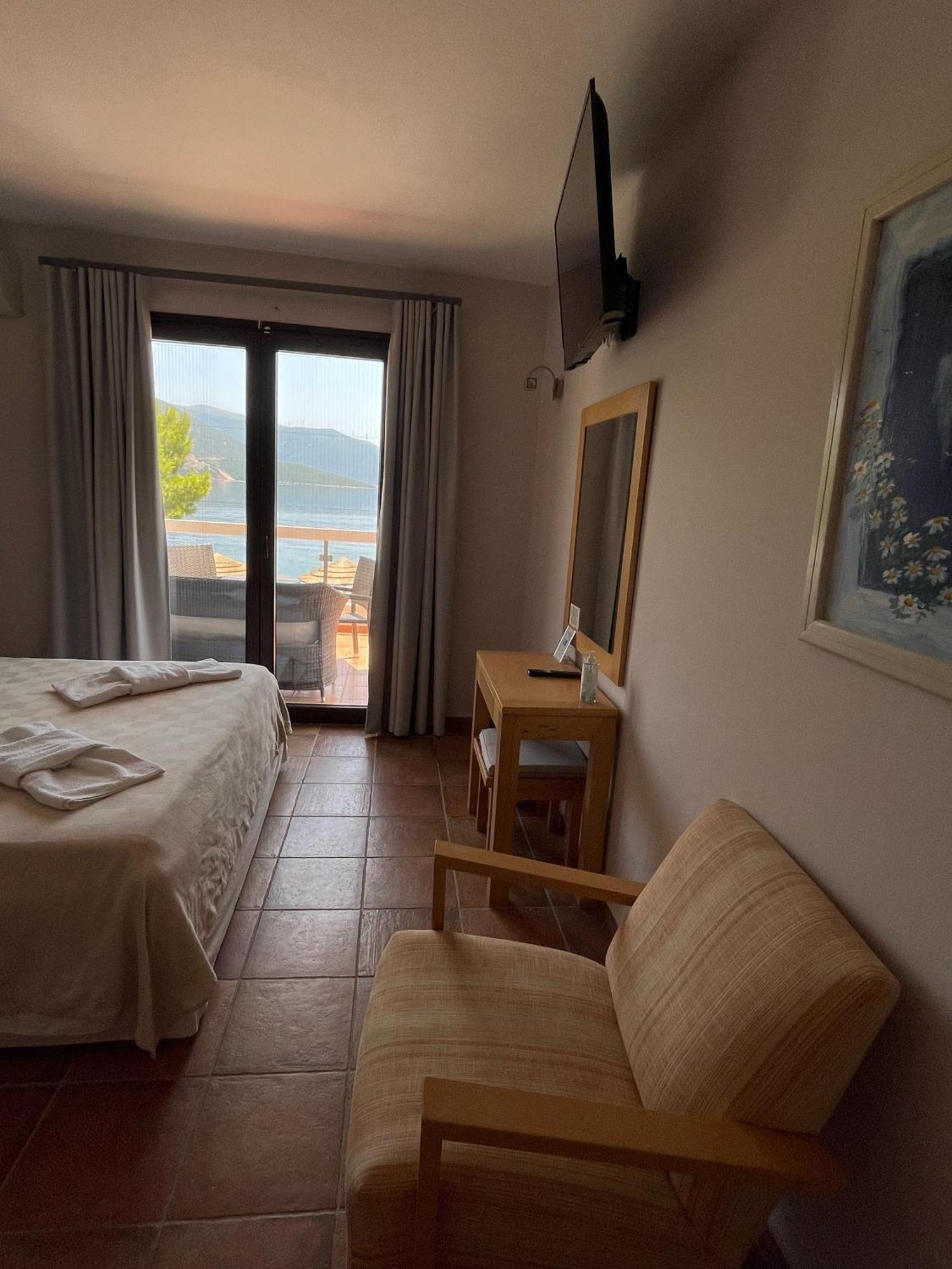 Trizonia Bay Hotel المظهر الخارجي الصورة