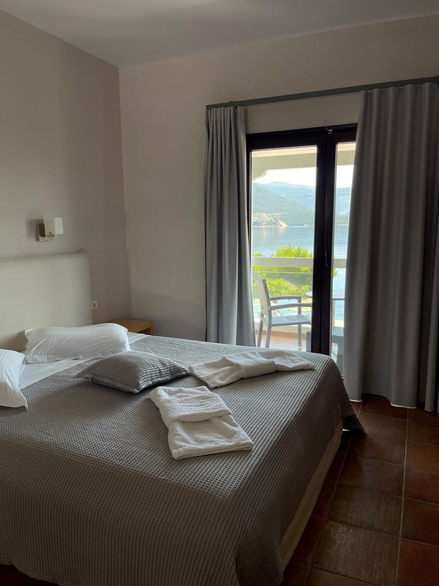 Trizonia Bay Hotel المظهر الخارجي الصورة